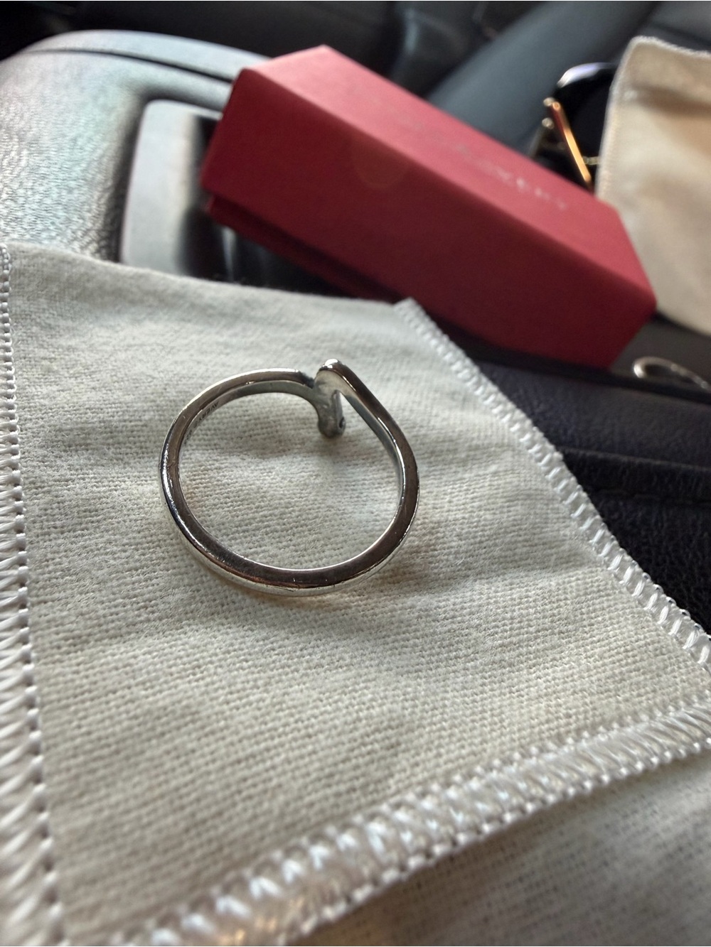 Script initial ring - Picture 4 of 6